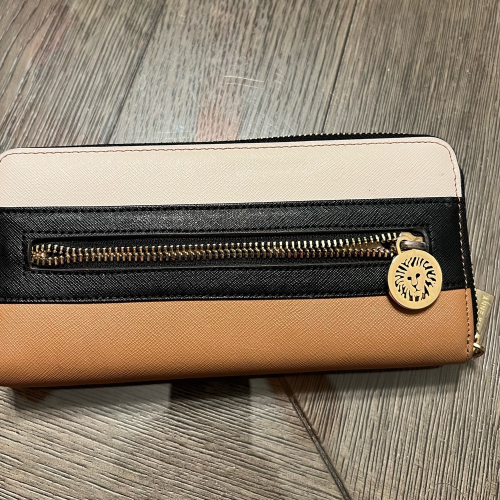 Womens wallet
